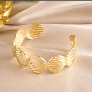 Gold-Shell-Bracelet